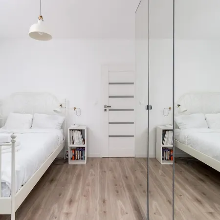 Apartament Rogozinskiego 2-bedroom