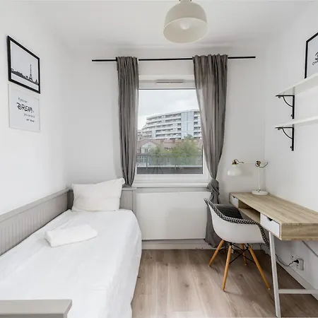 Apartament Rogozinskiego 2-bedroom