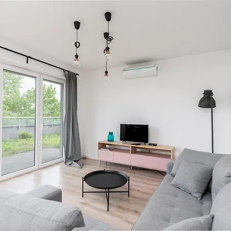 Rogozinskiego 2-bedroom Lejlighed *