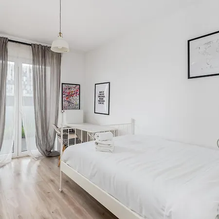 Apartment Rogozinskiego 2-bedroom *